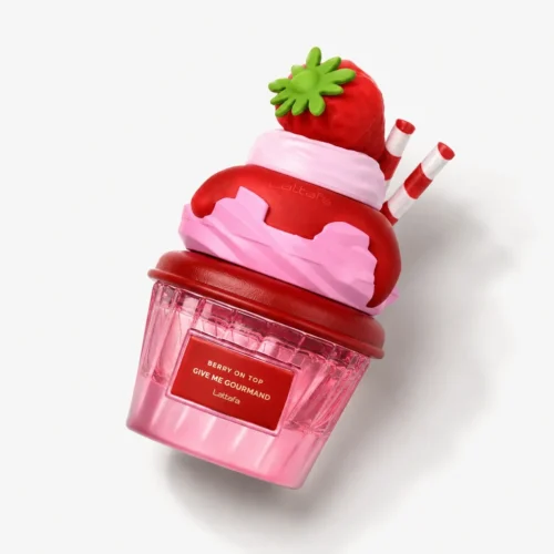 Lattafa Gourmand Berry On Top — label_closeup